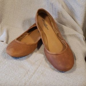 Lucky Brand size 9/39 light brown ballet flat